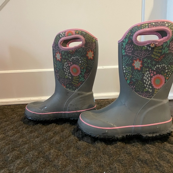 Bogs kids size US 1 - waterproof snow/rain boots - Picture 3 of 5